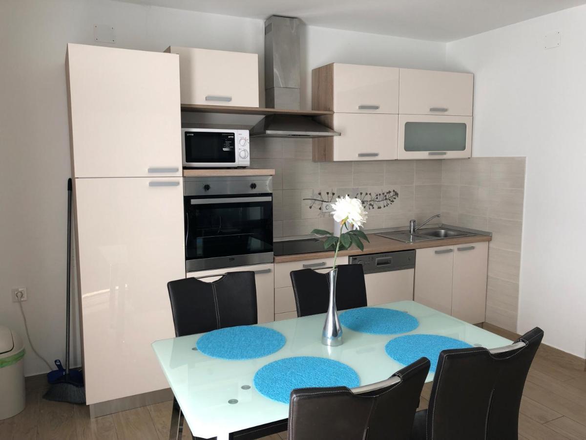 Apartmani I Sobe Ivancic1 Novi Vinodolski Exterior photo