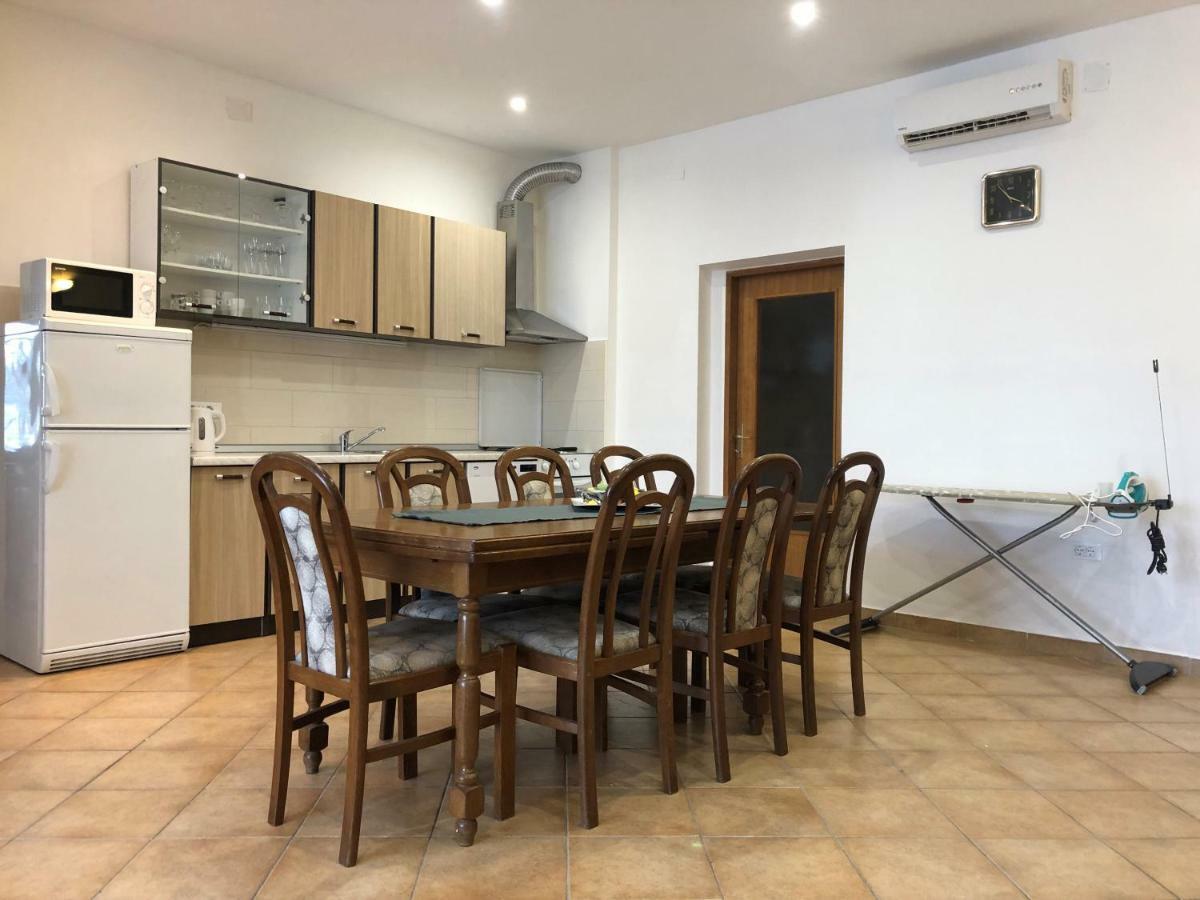 Apartmani I Sobe Ivancic1 Novi Vinodolski Exterior photo