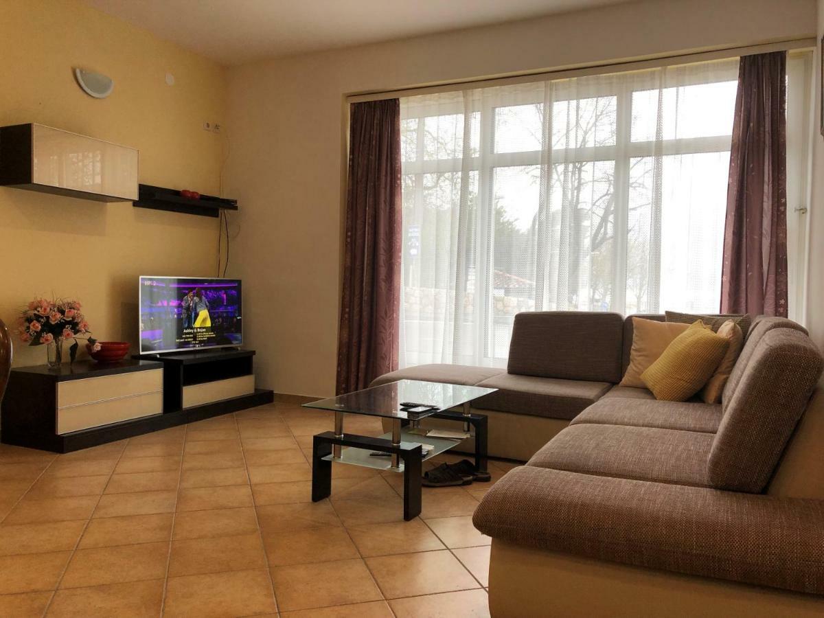 Apartmani I Sobe Ivancic1 Novi Vinodolski Exterior photo